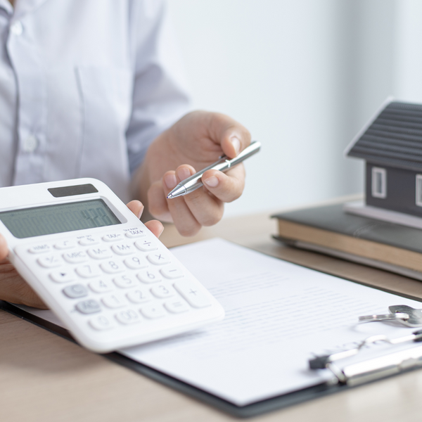 Rising Insurance Rates Understanding Your Homeowners Insurance Policy_ What%E2%80%99s Covered for Roof Damage_4.png
