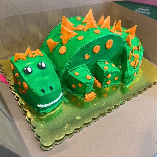 3D dinosaur cake