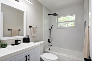 Bathroom Remodeling - Gallery 14.jpg