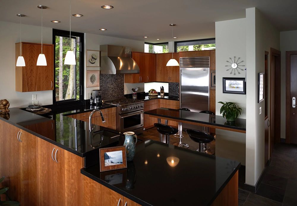 Custom Waterfront Home Gallery Image 4.jpeg