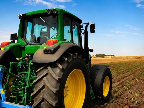 4 Ways Richmond Brothers Equipment Can Help Your Farm - 1200x900GMB-3.jpg
