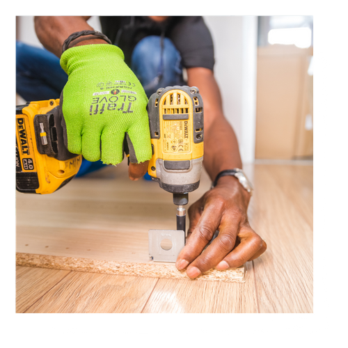 carpenter drilling