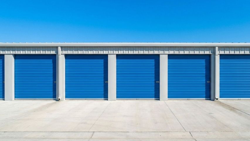 Off Campus Storage HERO.jpg