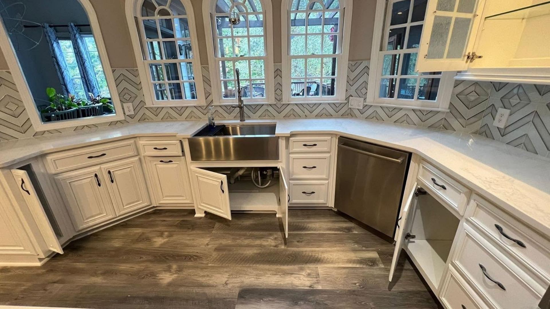Cabinets - 1.jpg