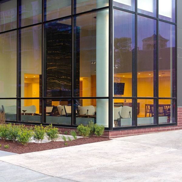 4 Ways Nova Custom Glass Can Elevate Your Commercial Space4.jpg