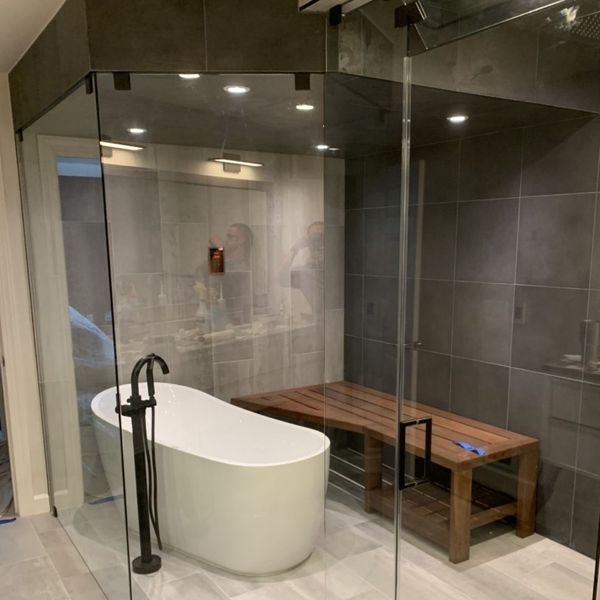 Beautiful Custom Glass Design Ideas for Your Home1.jpg