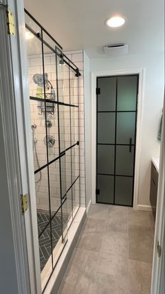 Serenity with Grid and Frosted Door with Grid.jpg