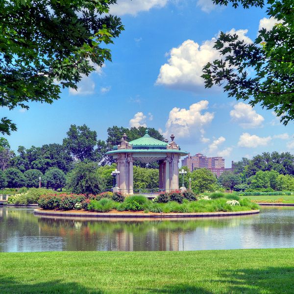 Image of forest park in St. Louis