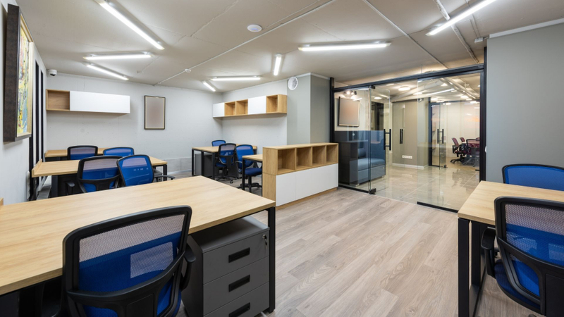 HERO 4 Benefits of Professional Office Cleaning.jpg