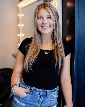 Carly F (1).png