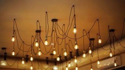 imgi_34_JAYs+Electric+Media+Solutions+LLC-Warm-Lights-1920w.jpg