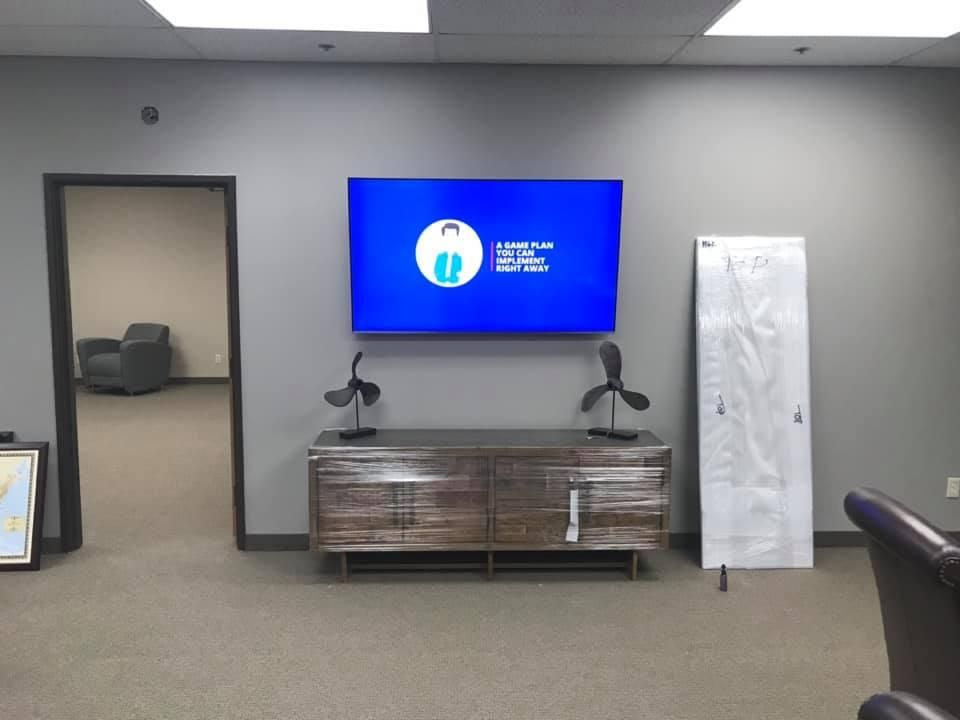51246618_316700725634816_2873215065257934848_n.jpg