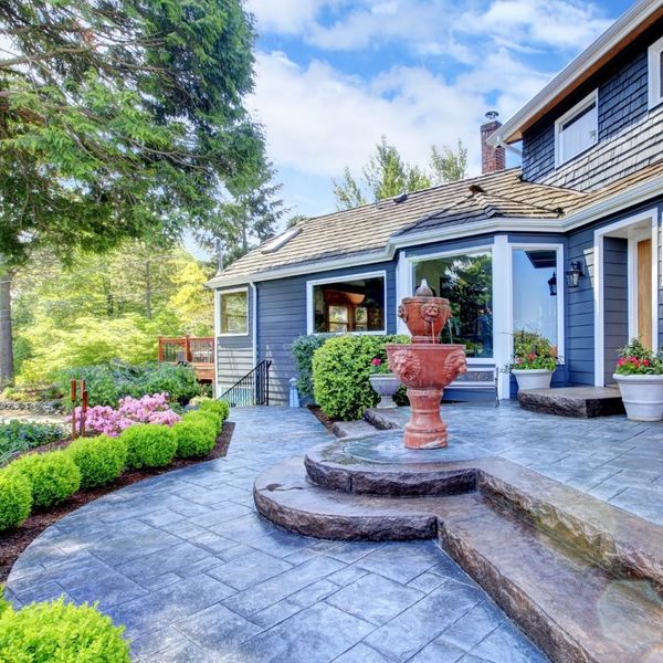 4 Ways Professional Landscaping Enhances Your Home's Beauty (4).jpg