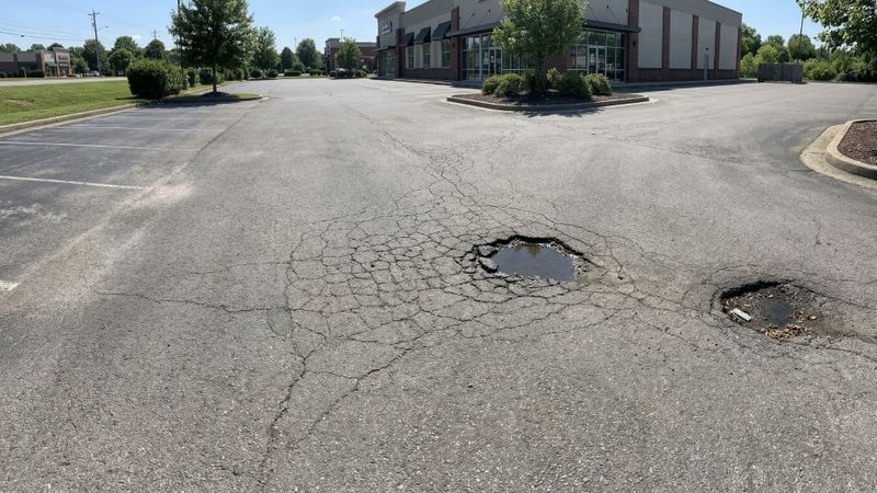 6 Warning Signs Your Pavement Needs Professional Maintenance - hero.jpg