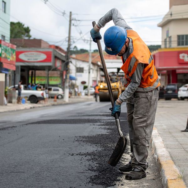 6 Questions to Ask When Hiring a Blacktop Contractor 3.jpg