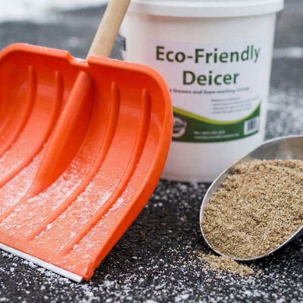 Asphalt-Safe Deicer