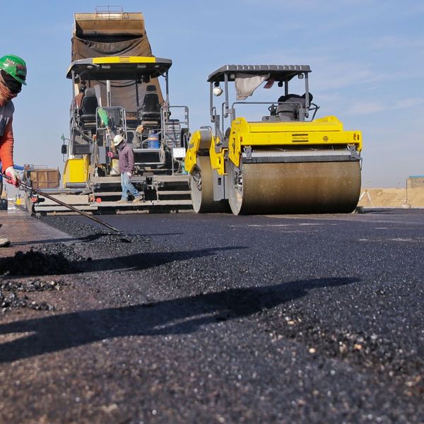 asphalt paving