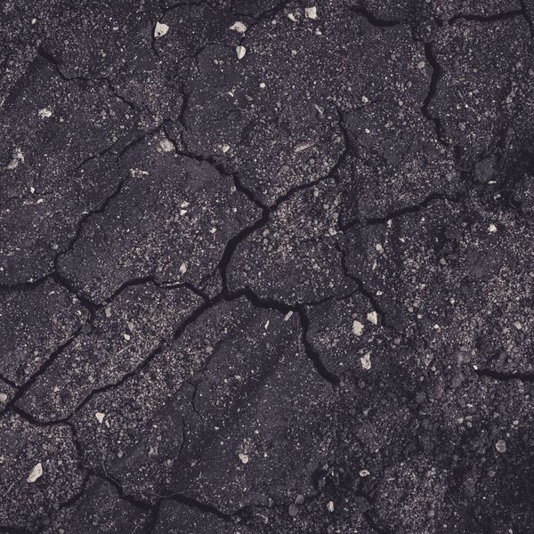 cracks in asphalt 