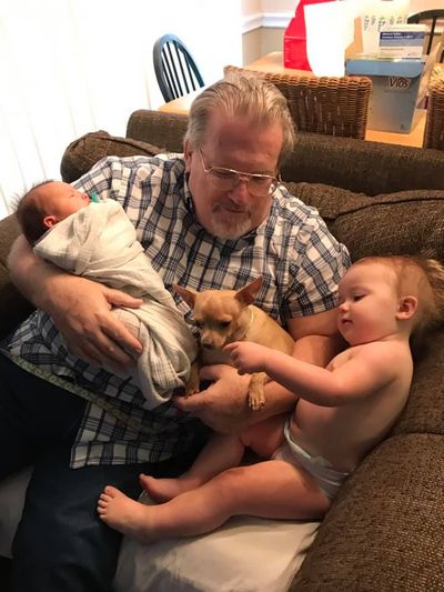 kenwgrandkids.jpg