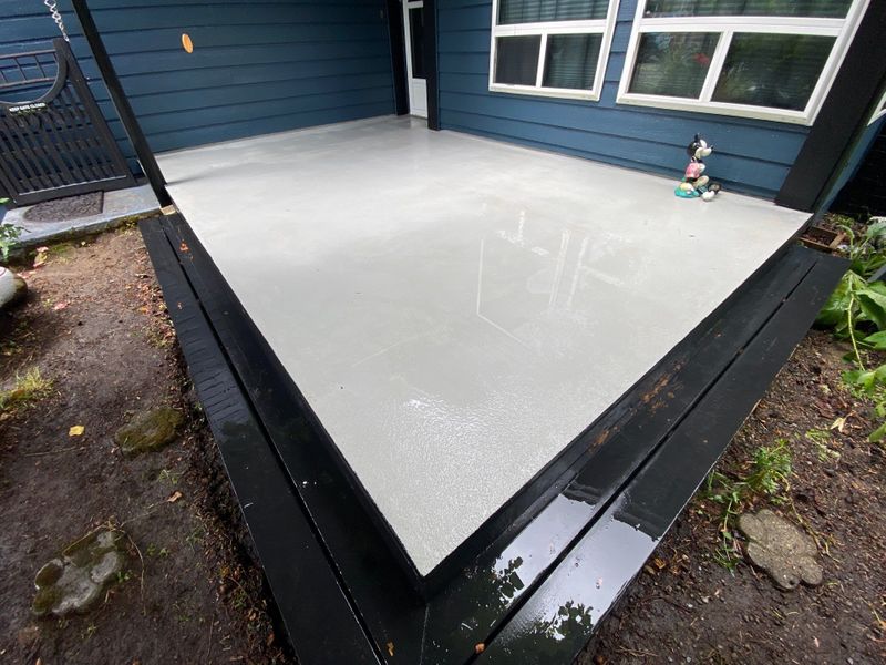 clean white deck
