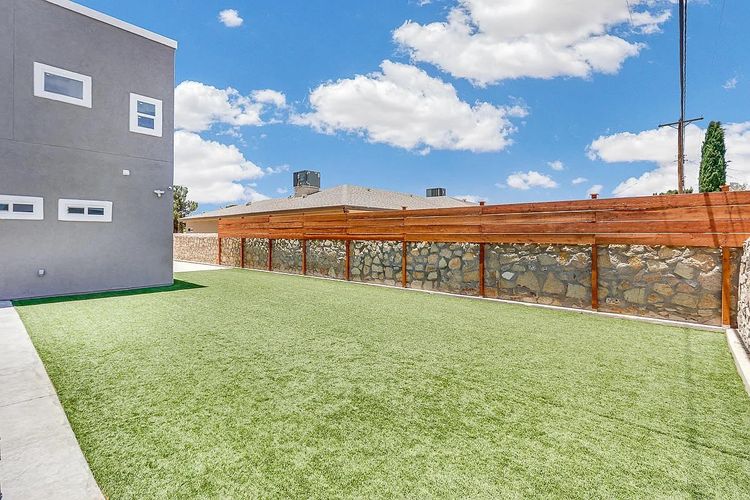 a7d0d9b92602007e38c2478ed7f82cb5-uncropped_scaled_within_1536_1152 Large.jpeg