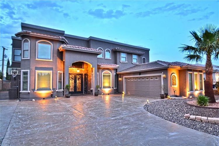 89ebb398e7e7b22f85f2f2e8dd409feb-uncropped_scaled_within_1536_1152 Large.jpeg