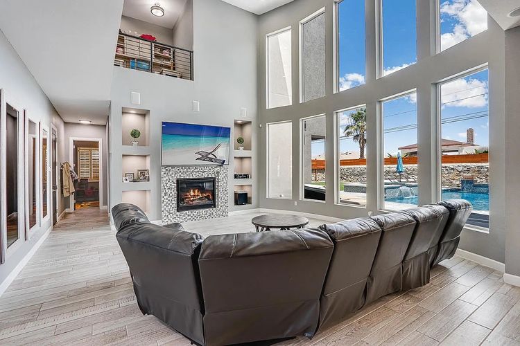 abcad0a220a486dfdca8da6dc75874b7-uncropped_scaled_within_1536_1152 Large.jpeg