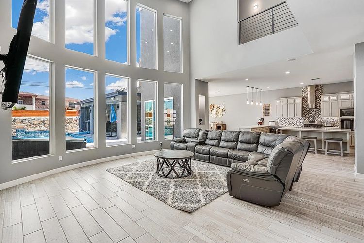 9c09ce5b29c2e71c8ce6e9abc0085bc5-uncropped_scaled_within_1536_1152 Large.jpeg