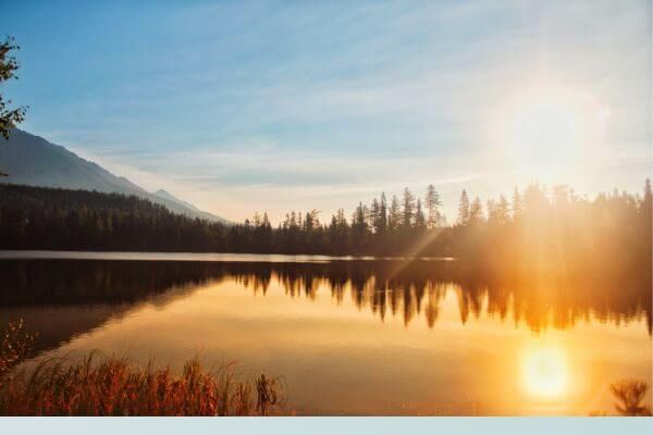 mountain and lake at sunrise