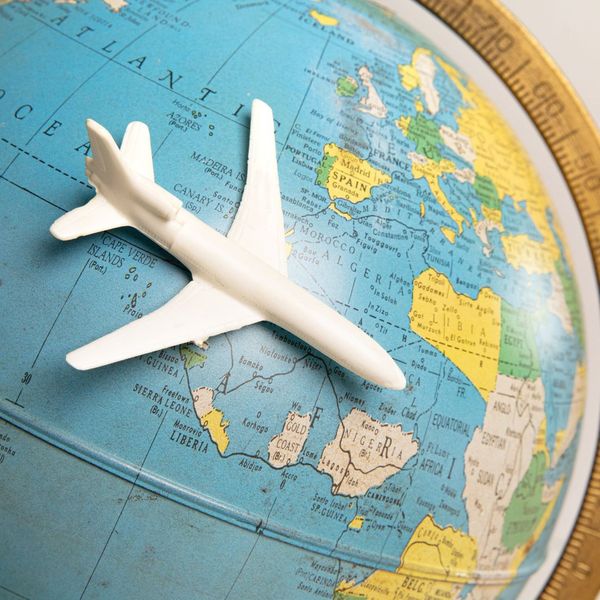 Airplane figure