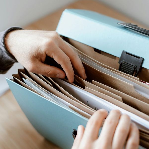 Navigating the E2 Visa Application Process with an Expert 3.jpg