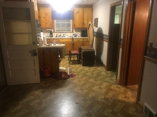 Fairlawn kitchen before.jpeg