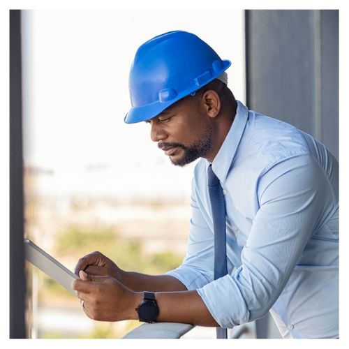 contractor foreman using tablet