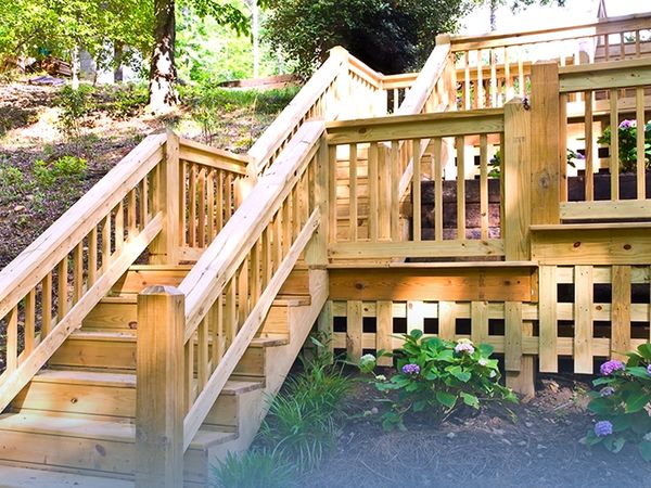 A deck built by the home contractors at Americraft.