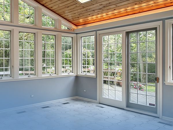 A sunroom installation from the home contractors at Americraft.