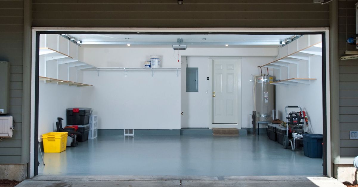M33490 - American Poly Concrete Floor Refinishing -  Why It Is Important to Protect Your Garage Floors With Polyaspartic Floors - hero.jpg