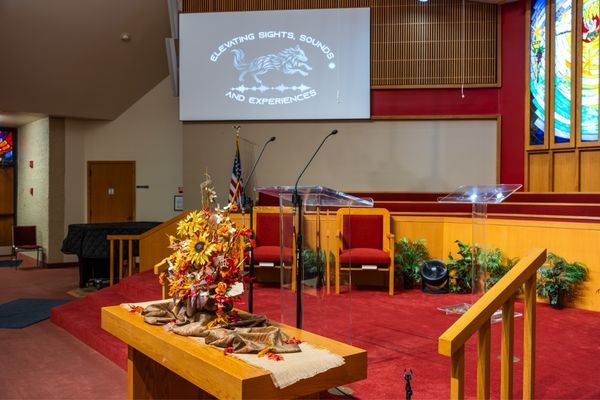 church mic and screen setup