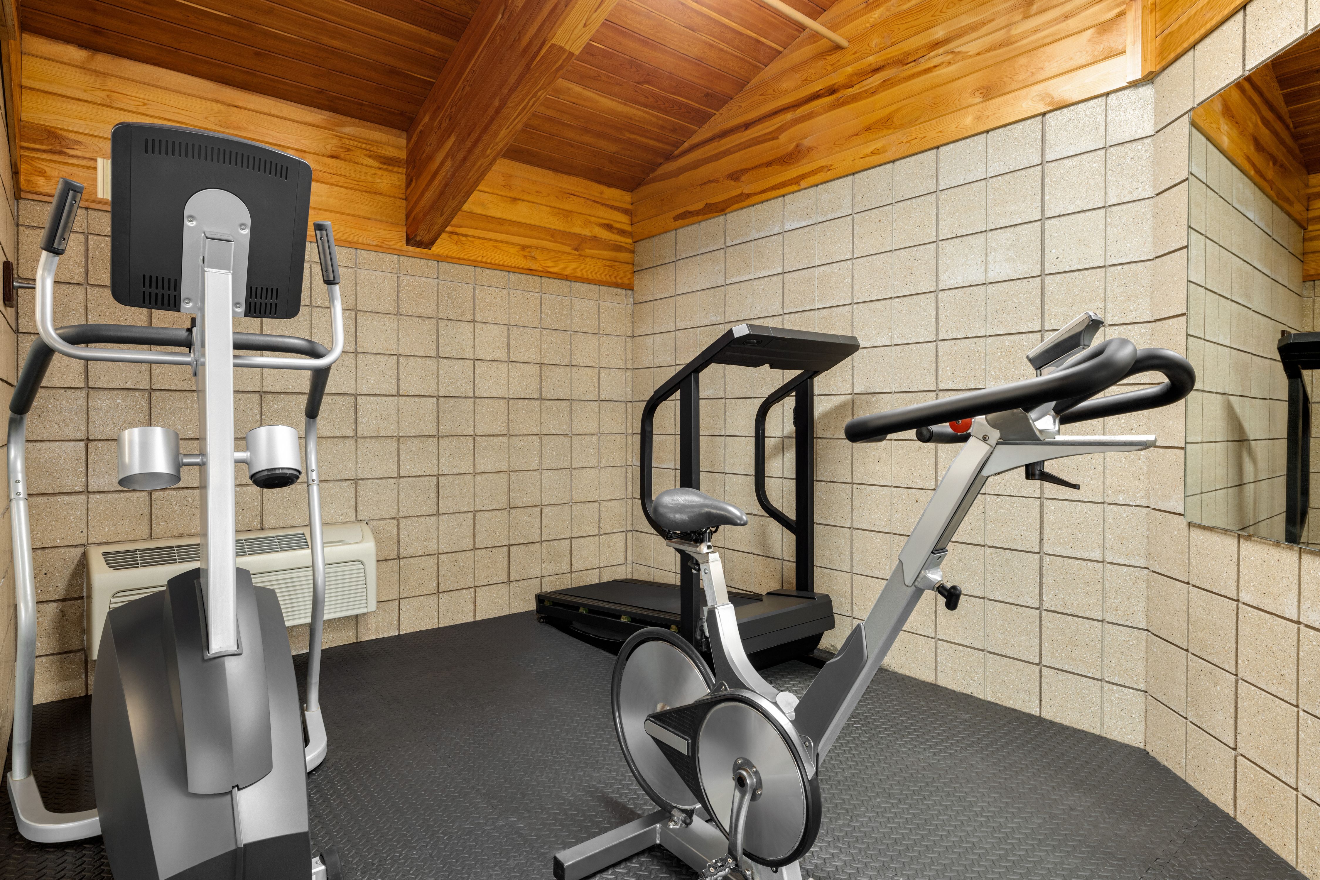 Fitness Center - 1612100.jpg