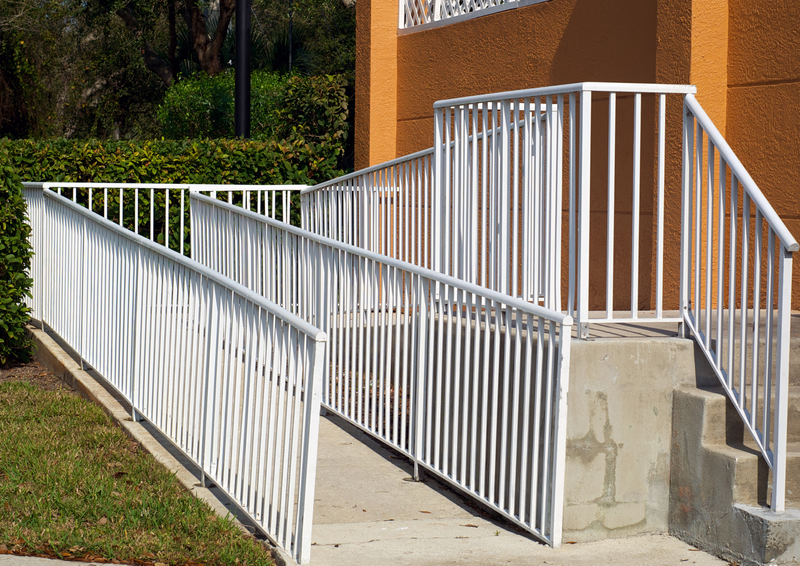 balcony-and-railing-installation-hyde-park-chicago (2).png