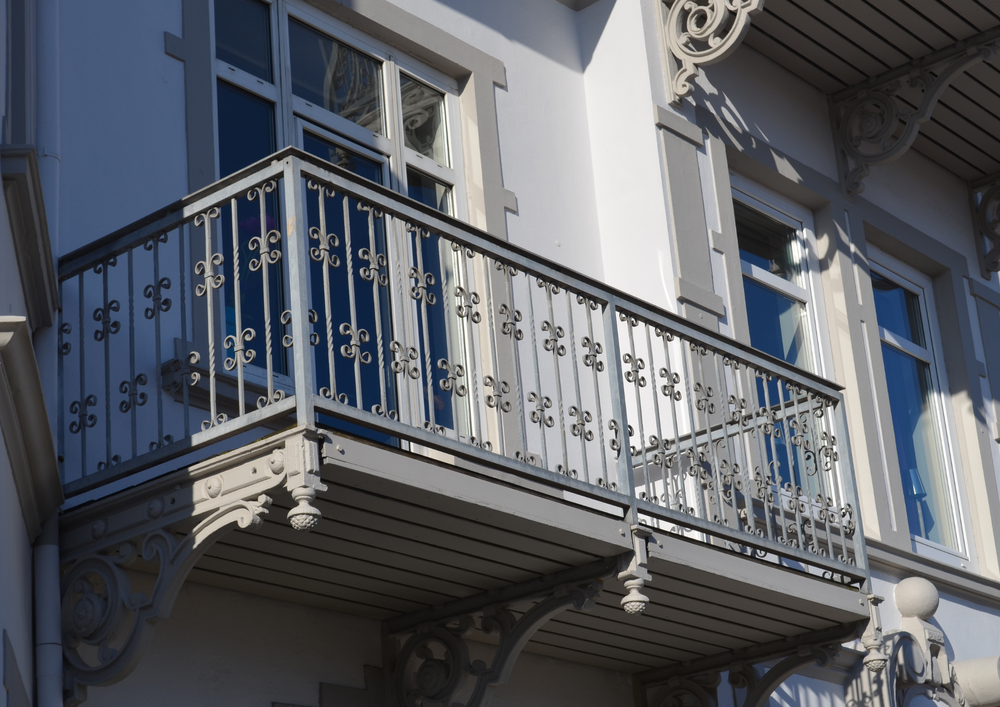 balcony-and-railing-installation-gold-coast-chicago (3).png