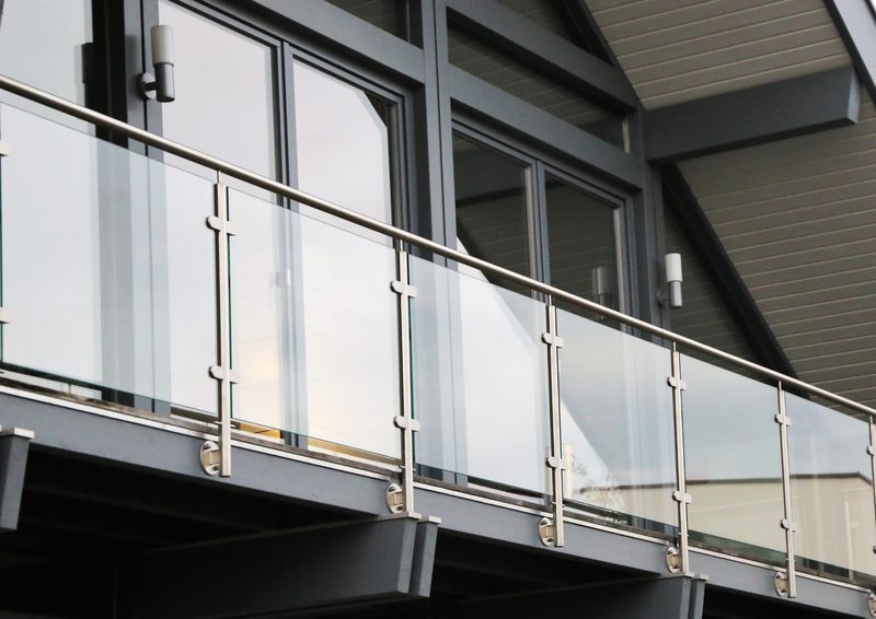 balcony-and-railing-installation-streeterville-chicago (6).png
