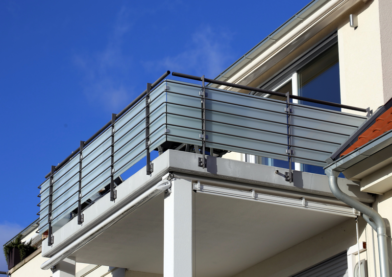 balcony-and-railing-installation-streeterville-chicago (7).png