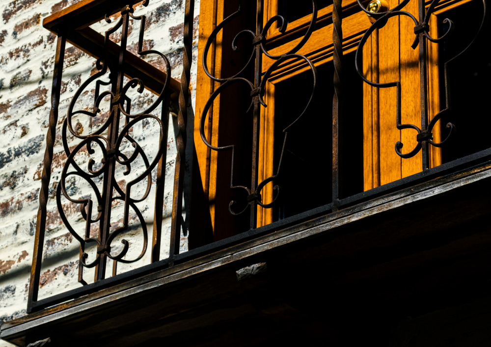 balcony-and-railing-installation-gold-coast-chicago (2).png