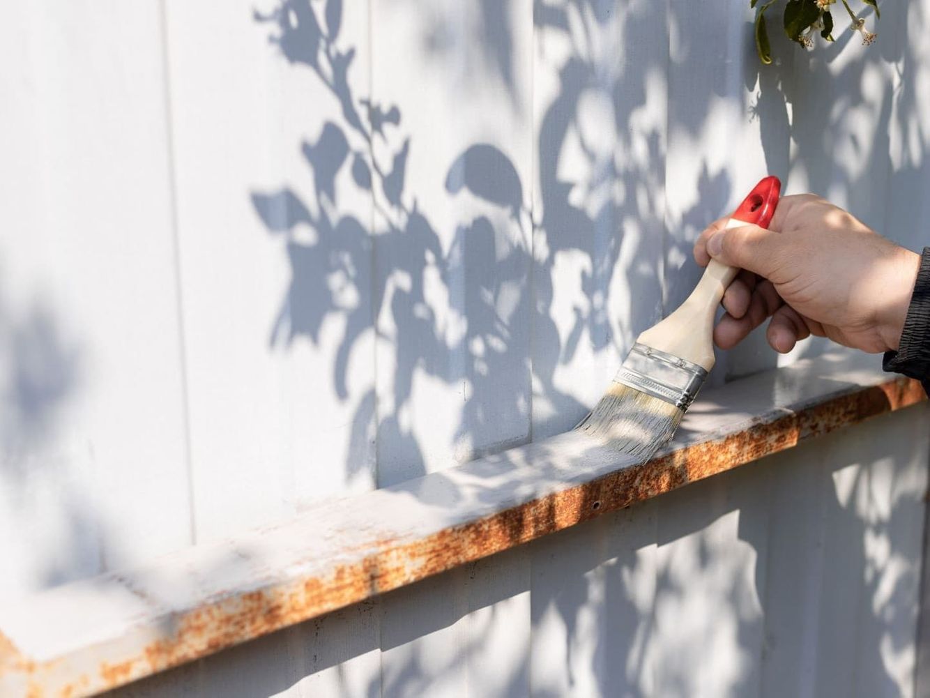 Fence Painting in Wrigleyville, IL