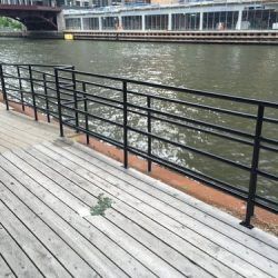 R-07-1-58b8806b613d1-250x250.jpg