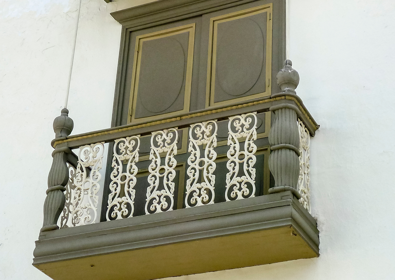 balcony-and-railing-installation-horner-park-chicago (14).png