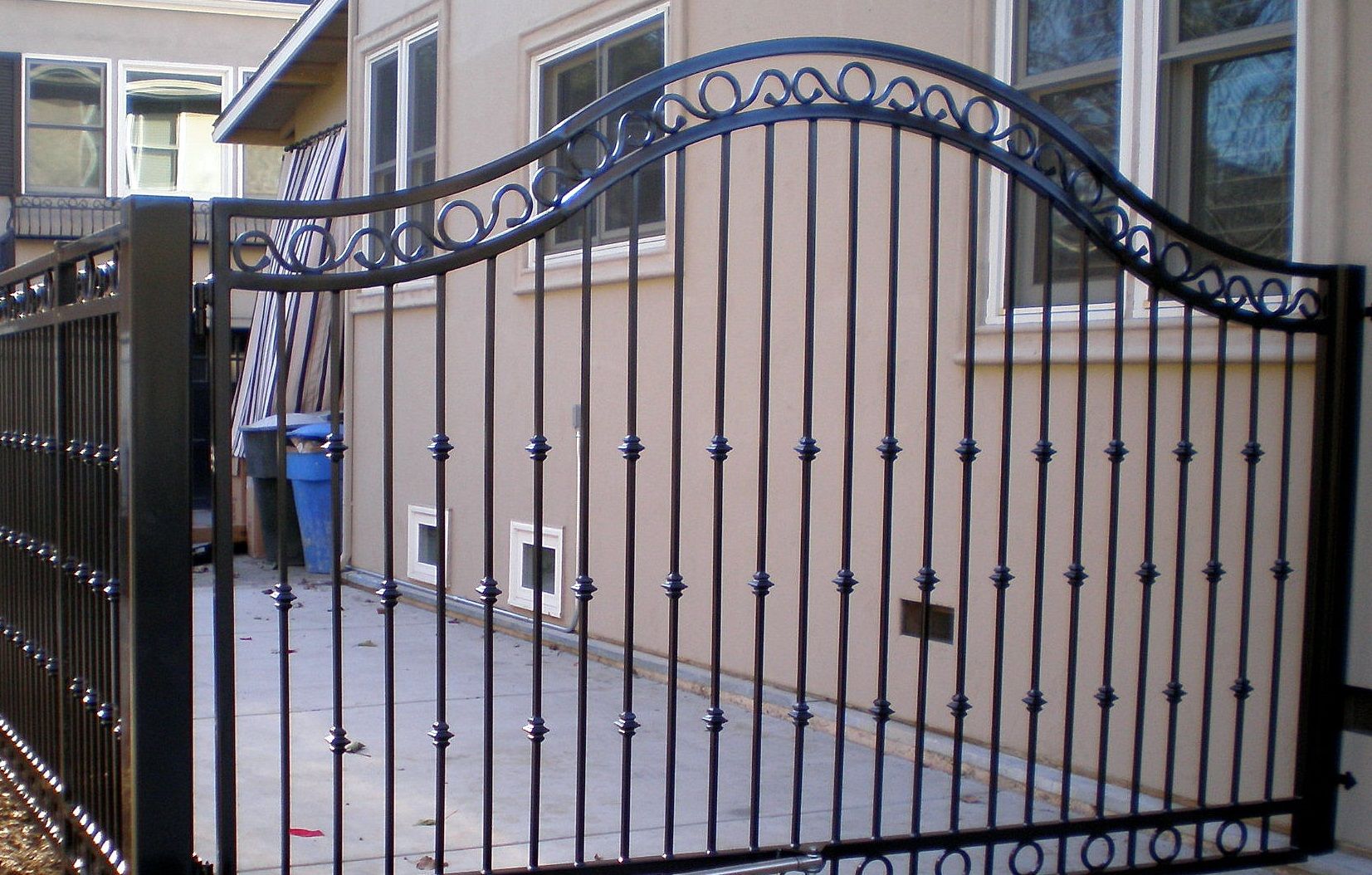 metal fence companies metal fence companies