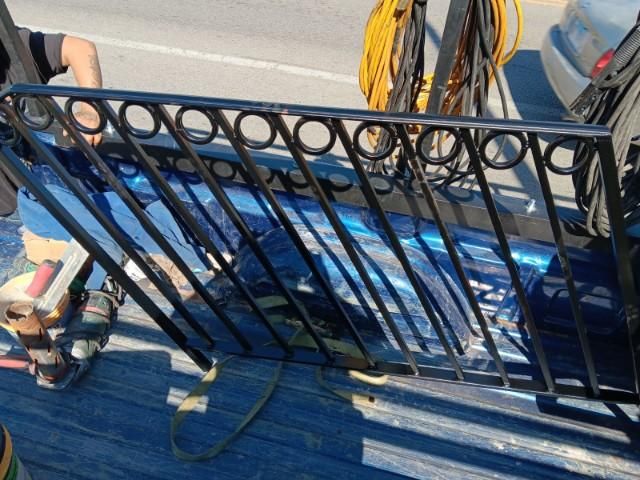 wrought-iron-fence-chicago-1.JPG