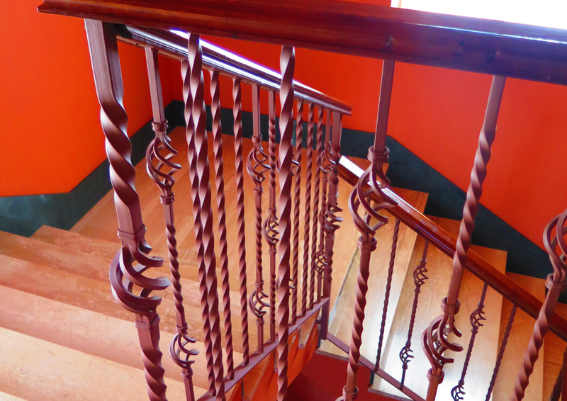 balcony-and-railing-installation-hyde-park-chicago (16).png