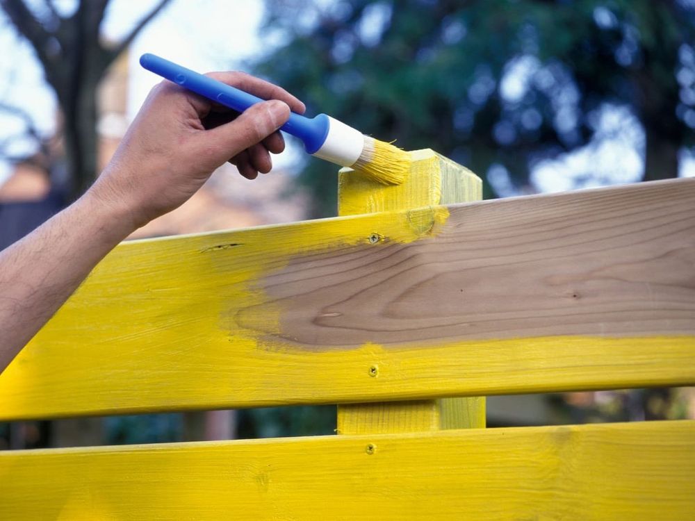 Fence Painting Service in DePaul Chicago
